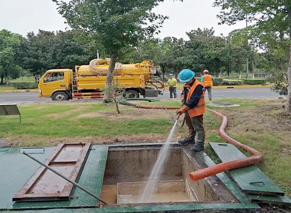 龙门镇化油池清理